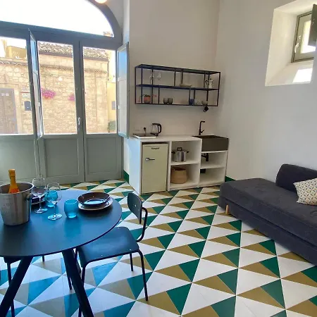 Super Giu Apartment Ragusa